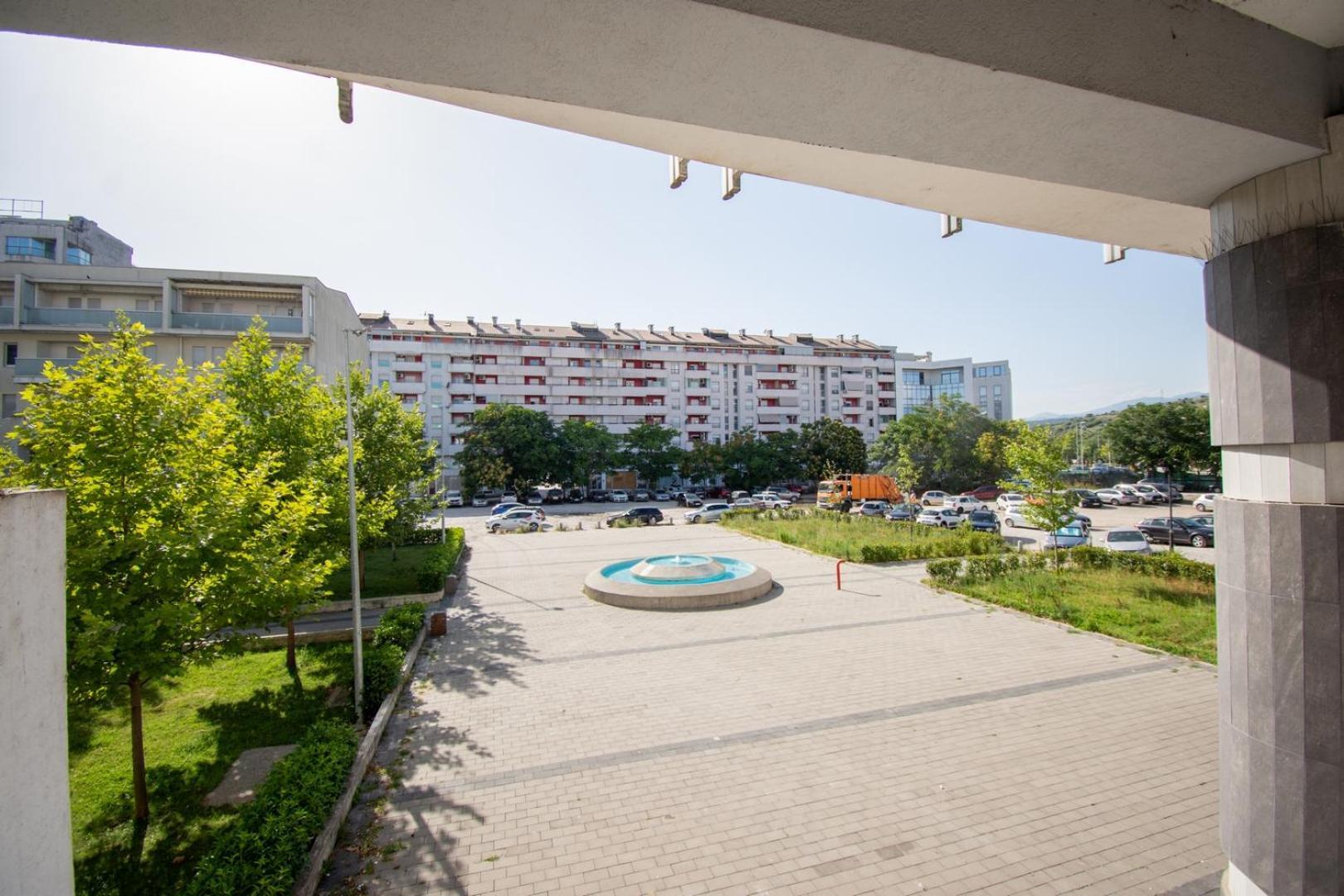 Maxim Compass Apartment Podgorica Extérieur photo